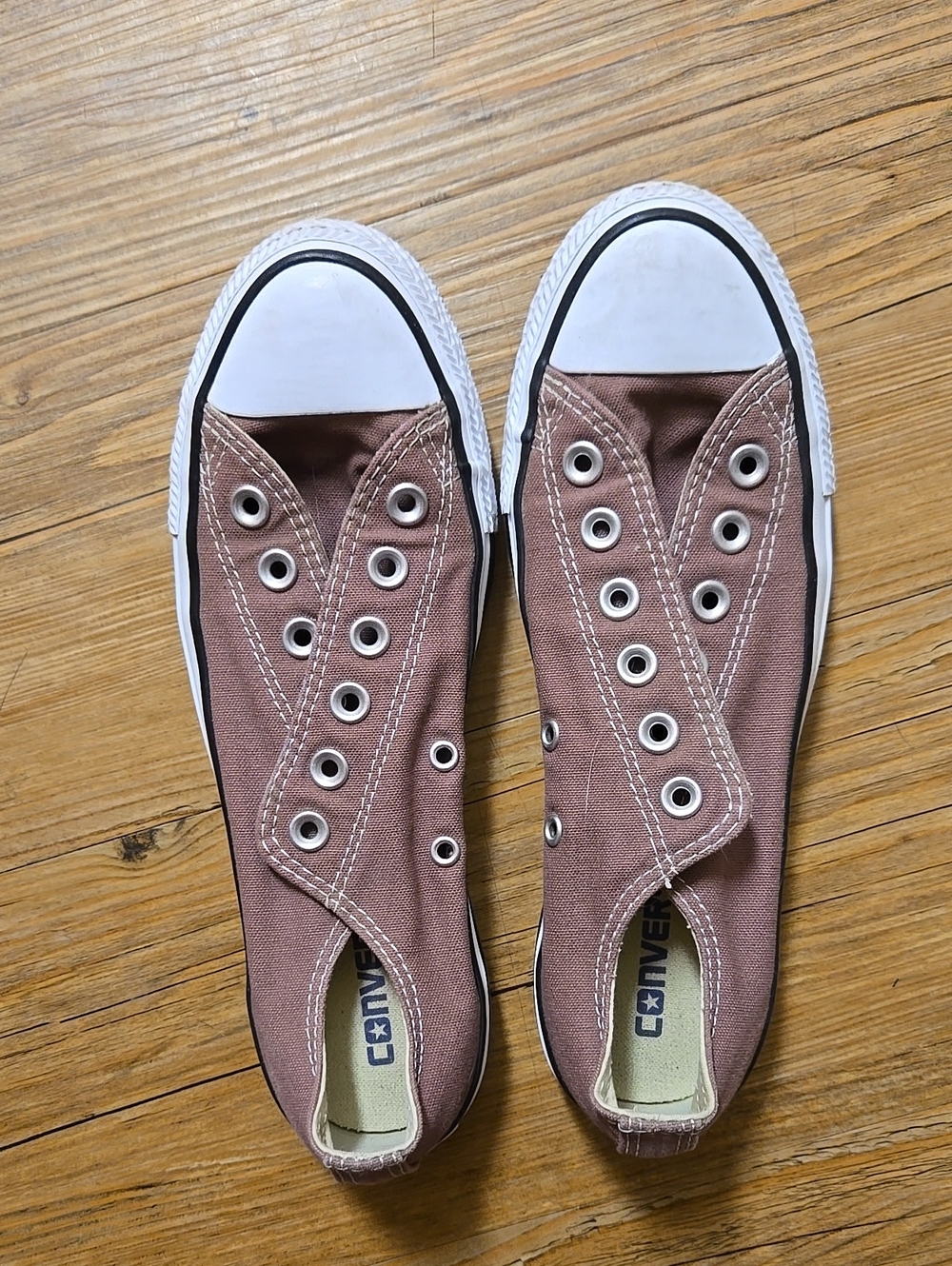 Converse Sneakers in Mauve Pink